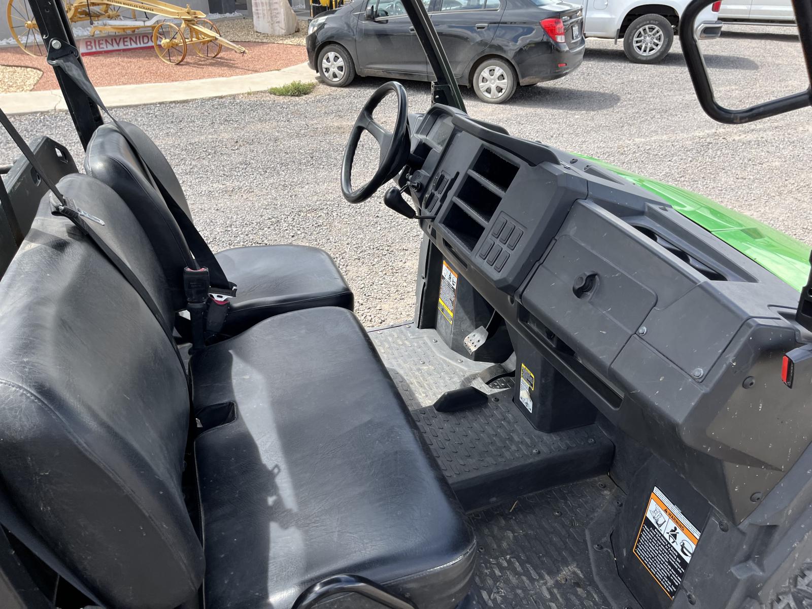 ./imagenes/INVOICE/2019/18247/JOHN DEERE XUV835E (8).JPG